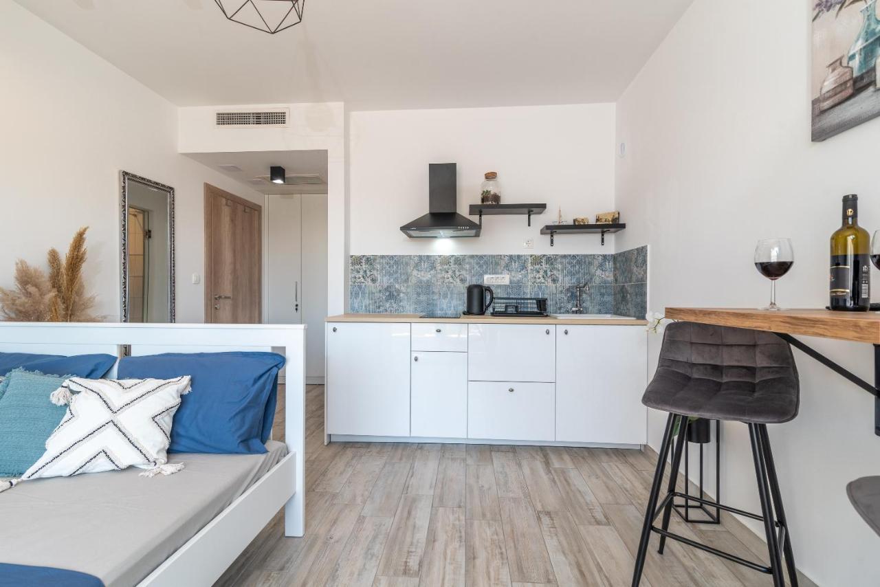 Apartmani Princi 特罗吉尔 外观 照片