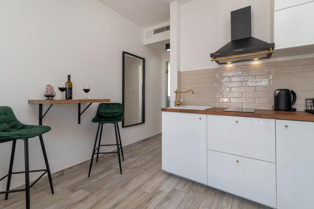 Apartmani Princi 特罗吉尔 外观 照片